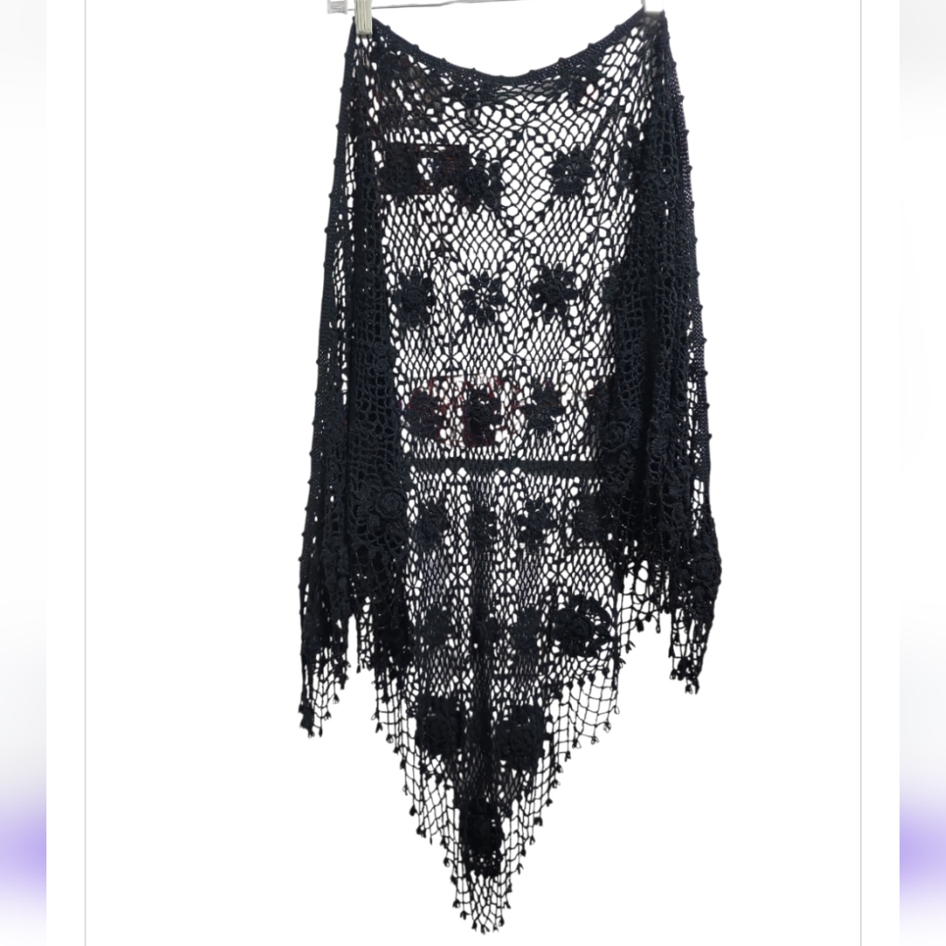 Preowned Crochet Wrap